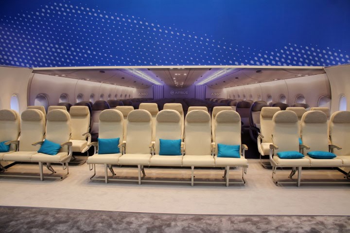 Skulle du klara att sitta i ett flyglan med elva stolar i bredd? - 3