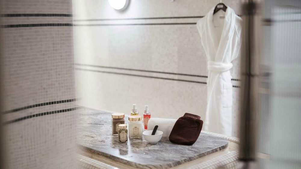 Hotel review Service & Facilities' - The Beaumont Hotel - 2