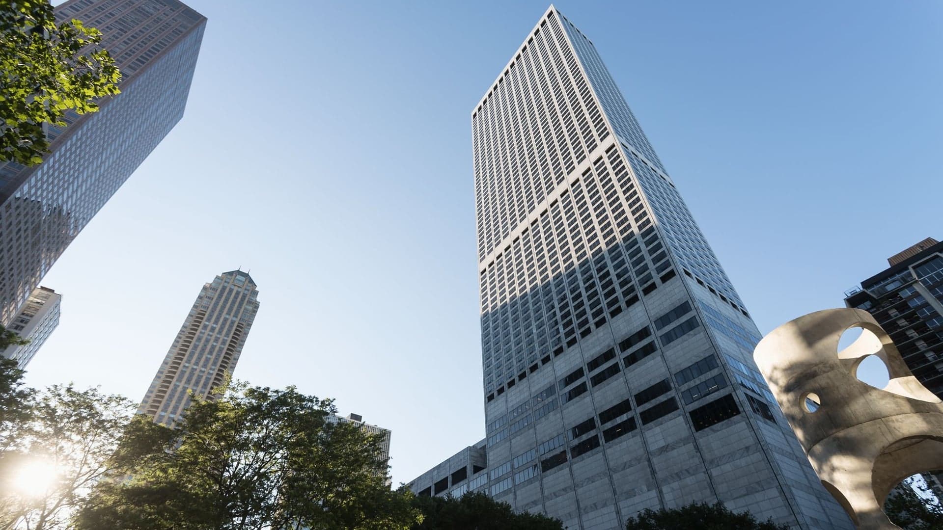 10 Best Luxury Hotels In Chicago image