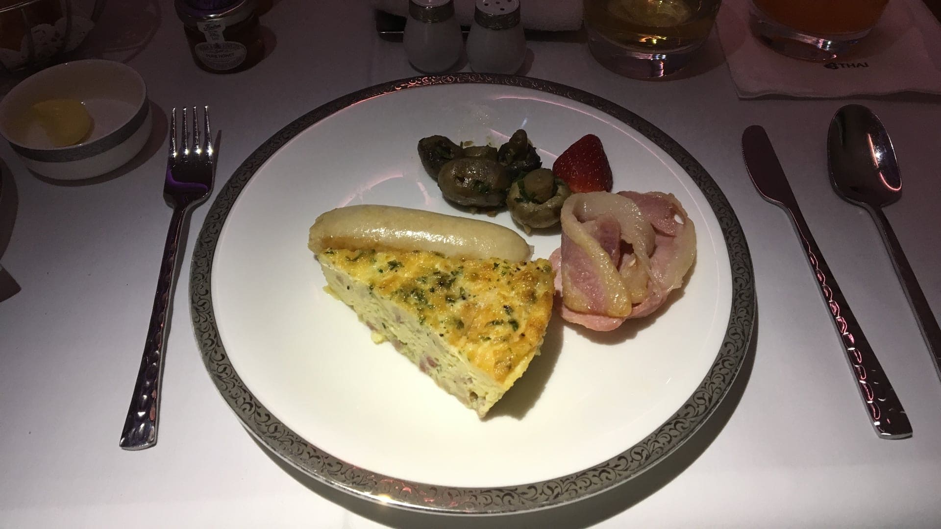 Airline review Cuisine - Thai Airways - 13