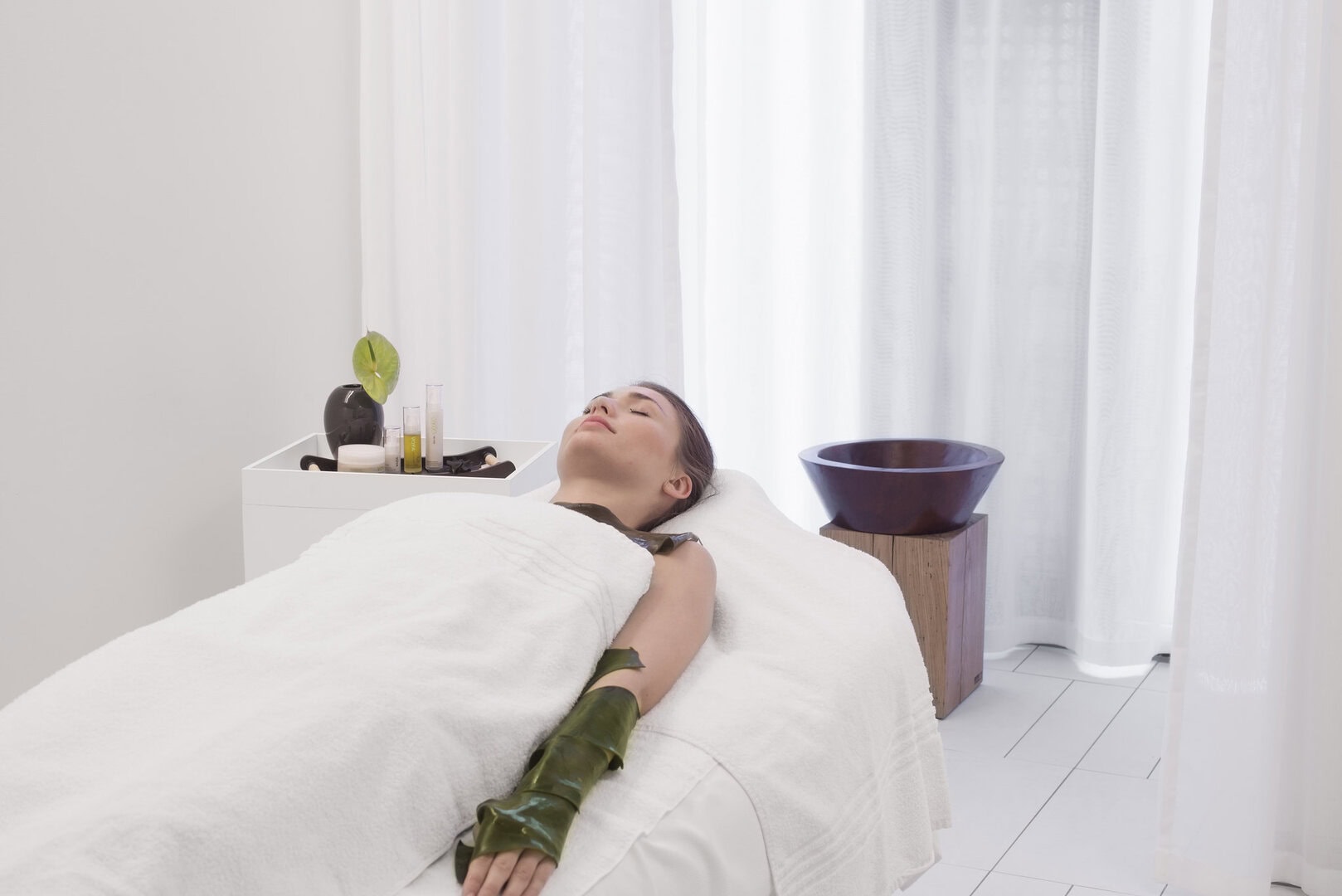 Hotel review Service & Facilities' - The Thief - 3