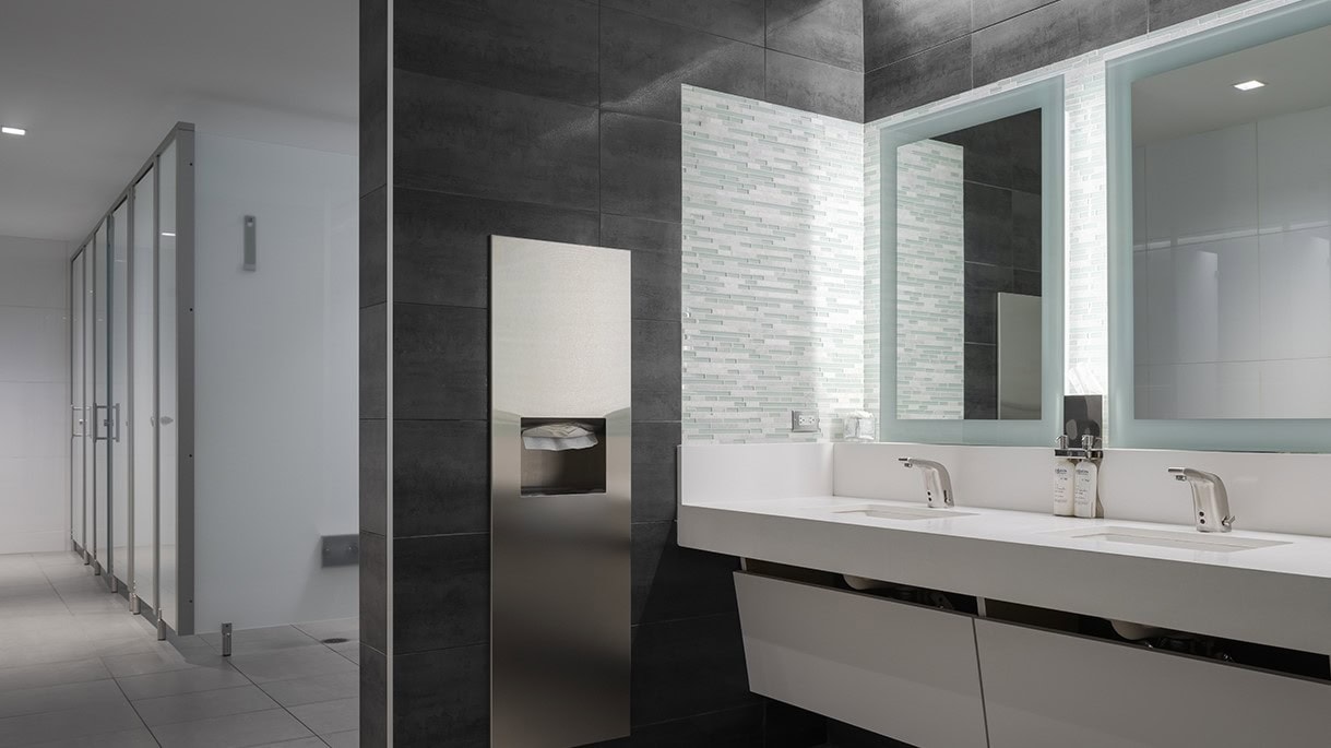 Airline review Airport experience - American Airlines - 8