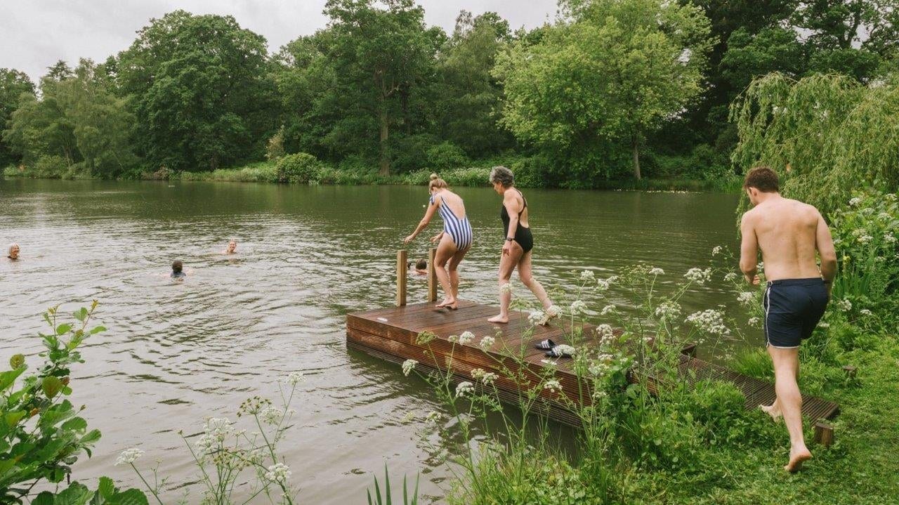 Hotel review Service & Facilities' - Heckfield Place - 8