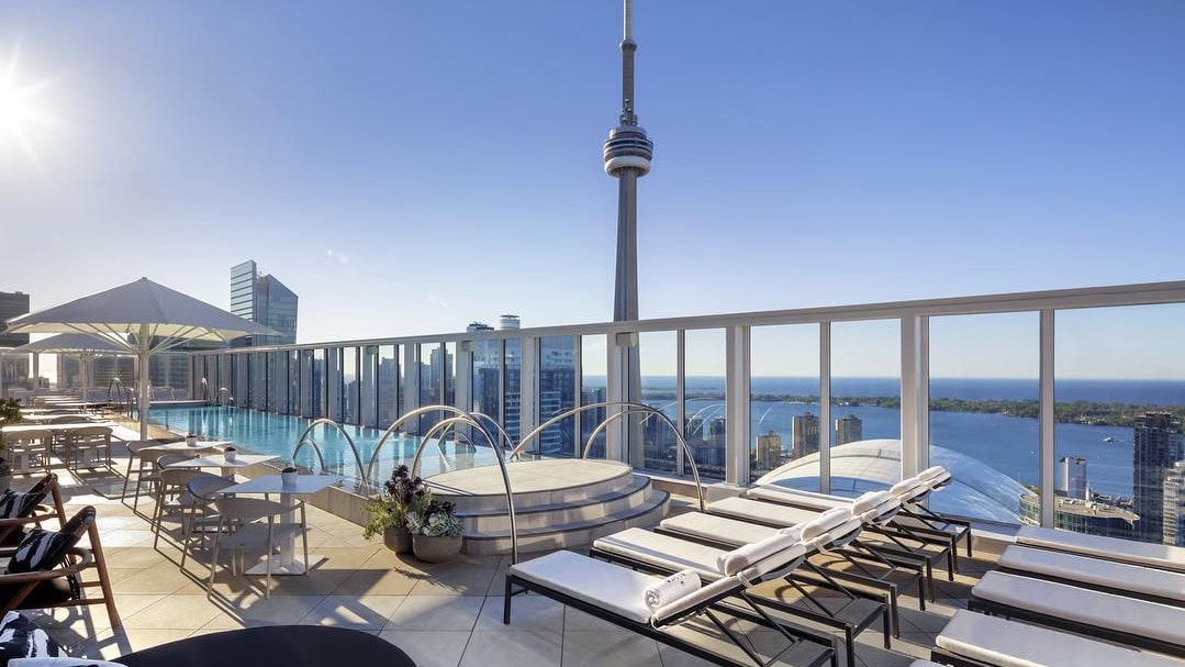 10 Best Luxury Hotels In Toronto image