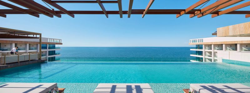 Mandarin Oriental opens elegant beachfront hotel in Dubai image