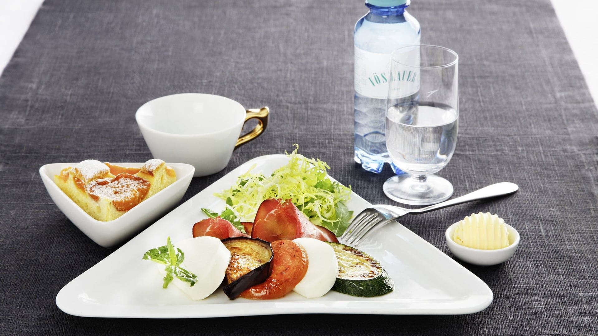 Airline review Short- & Medium-haul - Austrian Airlines - 1