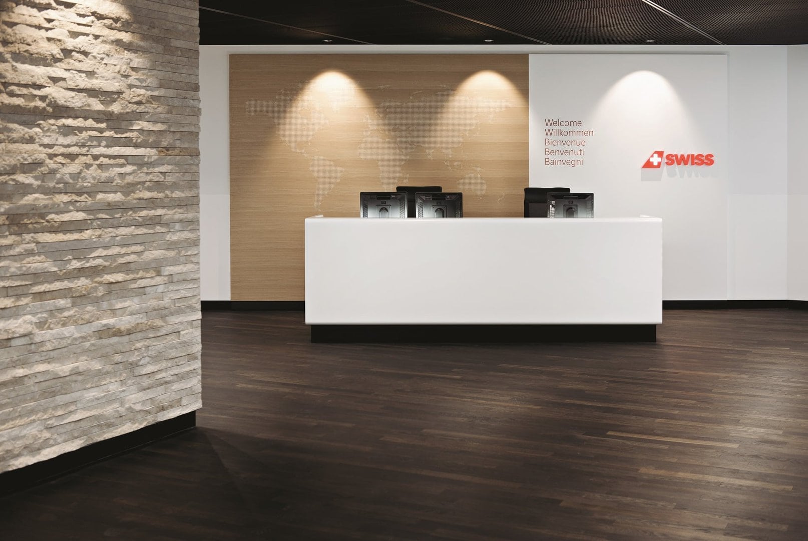 Airline review Airport experience - SWISS - 12