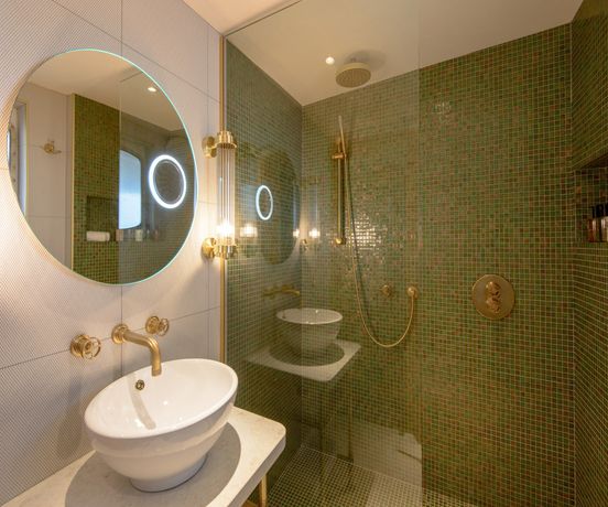 Fingal - A Luxury Floating Hotel - 29