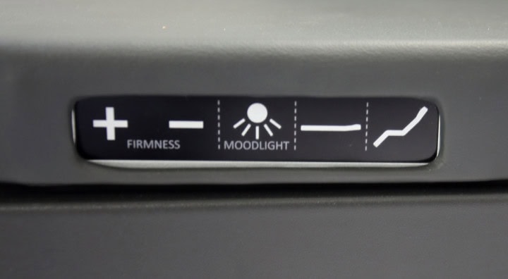 Review: SAS new business class seat - Decide for yourself how soft you want your seat - 3