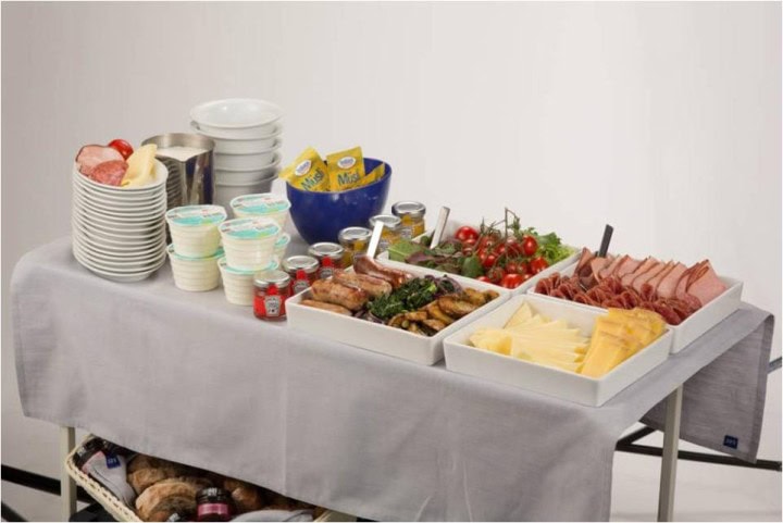 SAS innfører nye måltider og nytt serveringskonsept i business class på langruter - Andre serveringen - med fler valg eller individuell frokost - 1