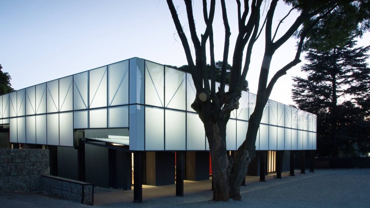 Ten bompas hotel made by glass johannesburg