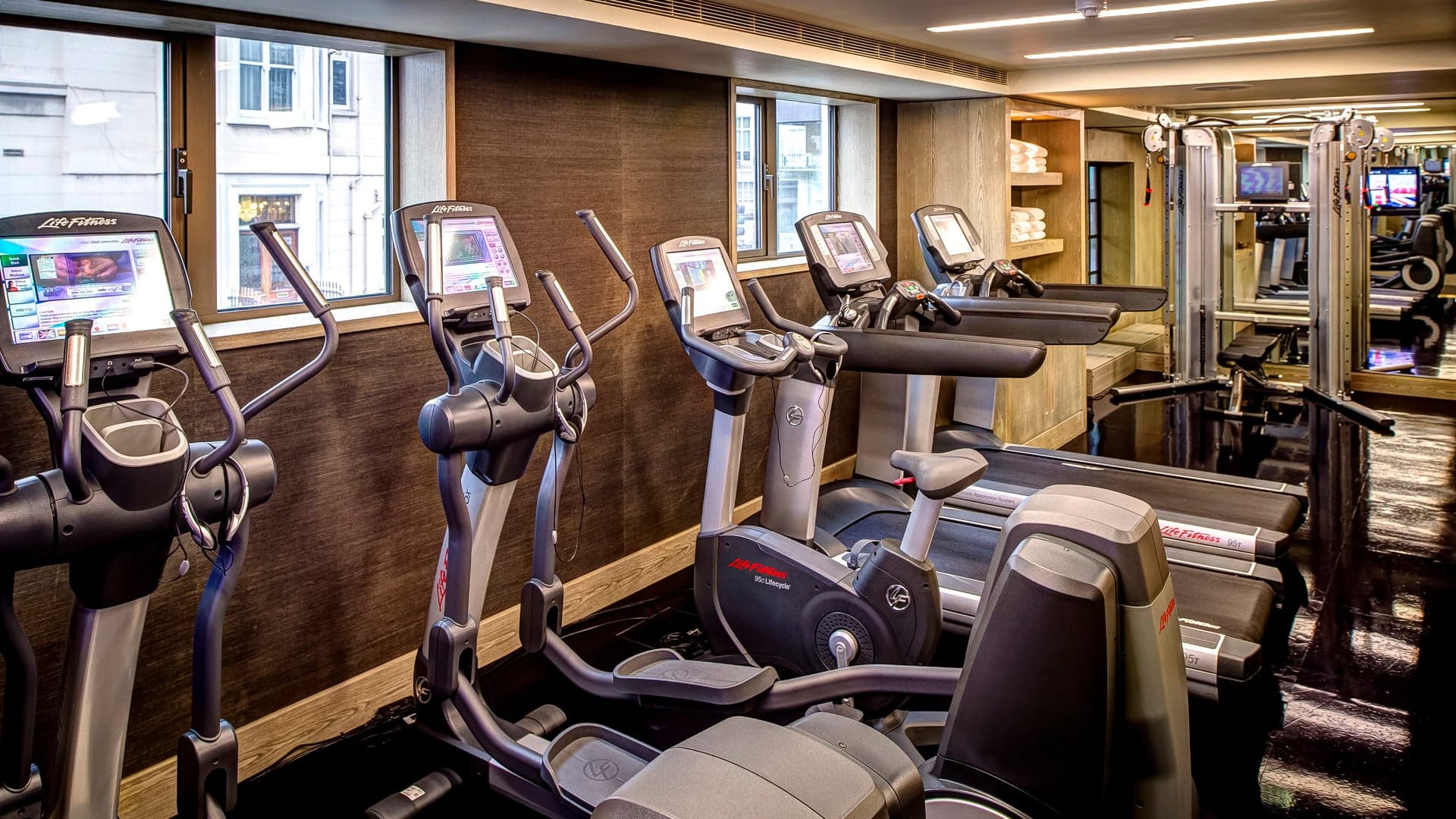 Hotel review Service & Facilities' - The Hari - London - 1