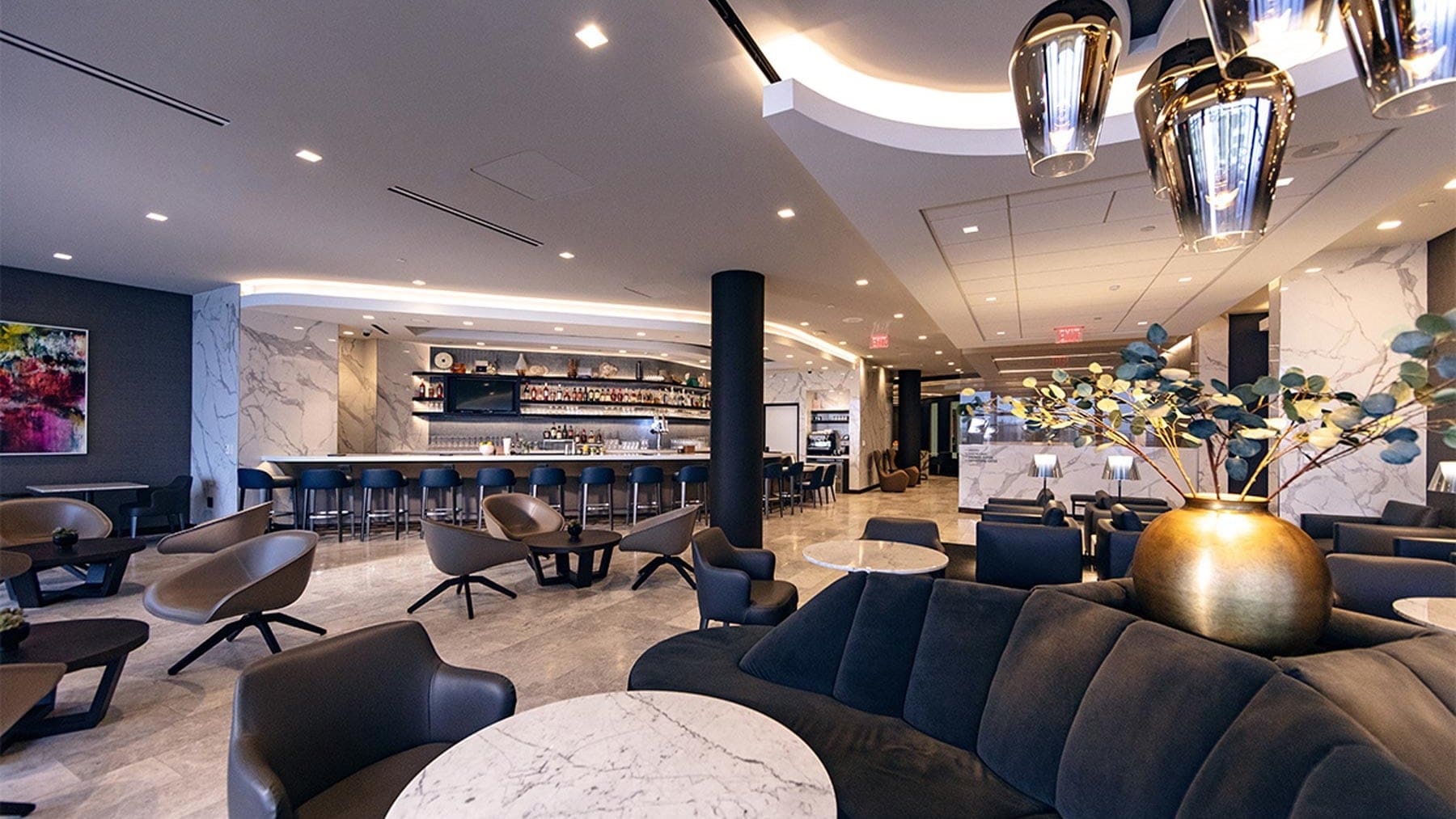 Airline review Airport experience - United Airlines - 11