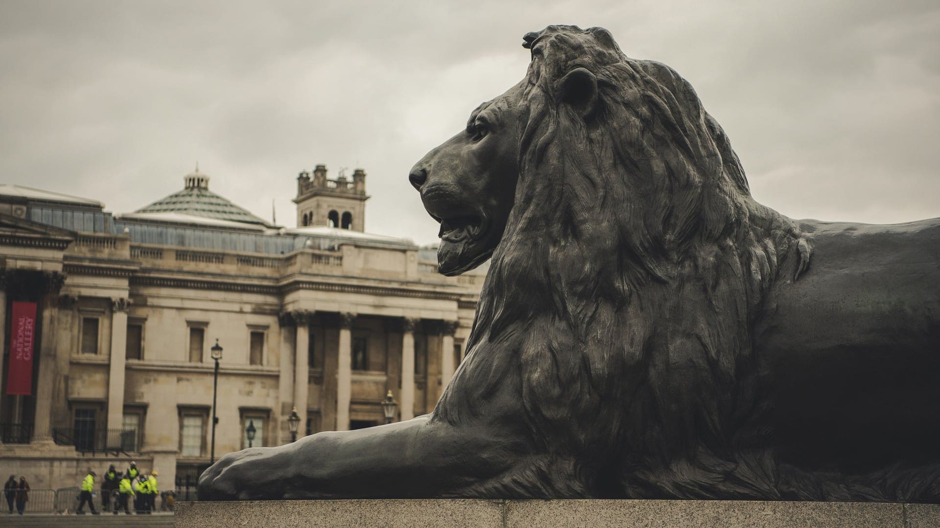 Hotel review Location' - Corinthia London - 1