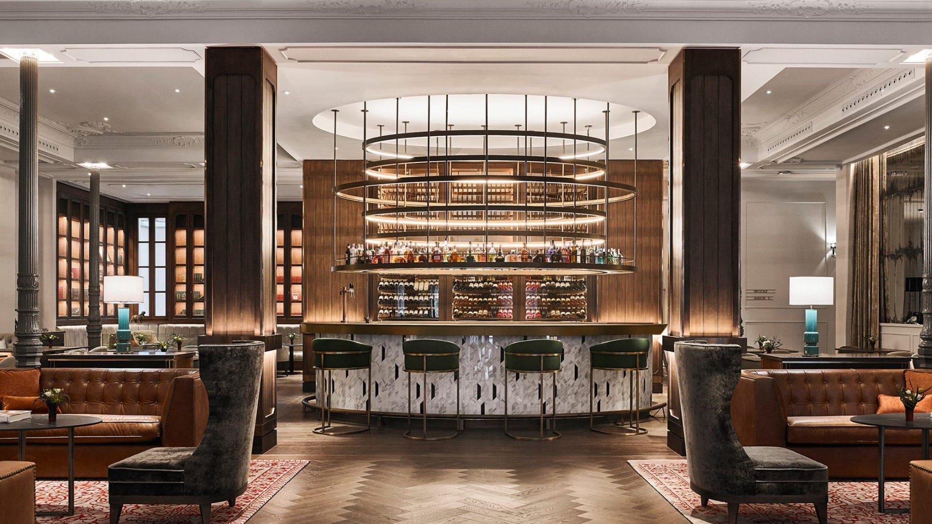 Bar and lounge at Gran Hotel Ingles in Madrid