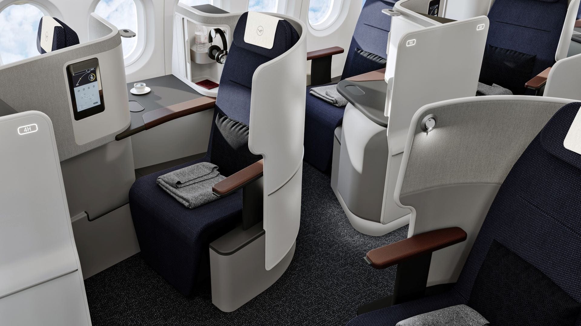 Airlines News - Lufthansa unveils suites for First and Business Class