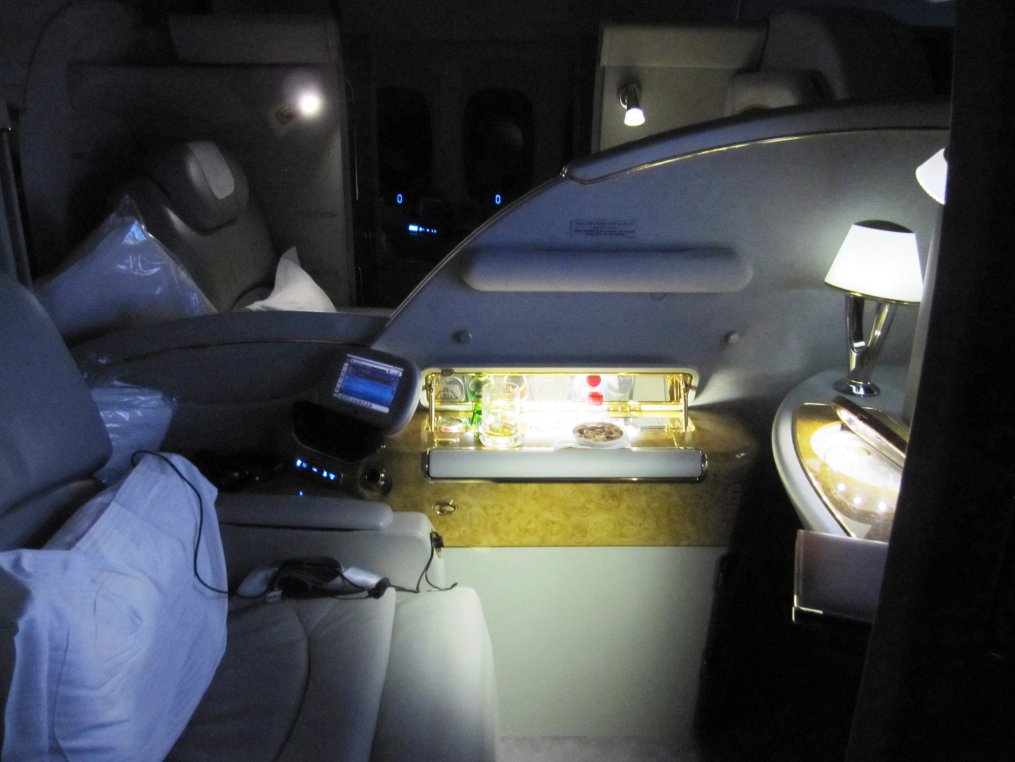 Det lyxigaste flygindustrin kan erbjuda? En test av Emirates svit i första klass - 16