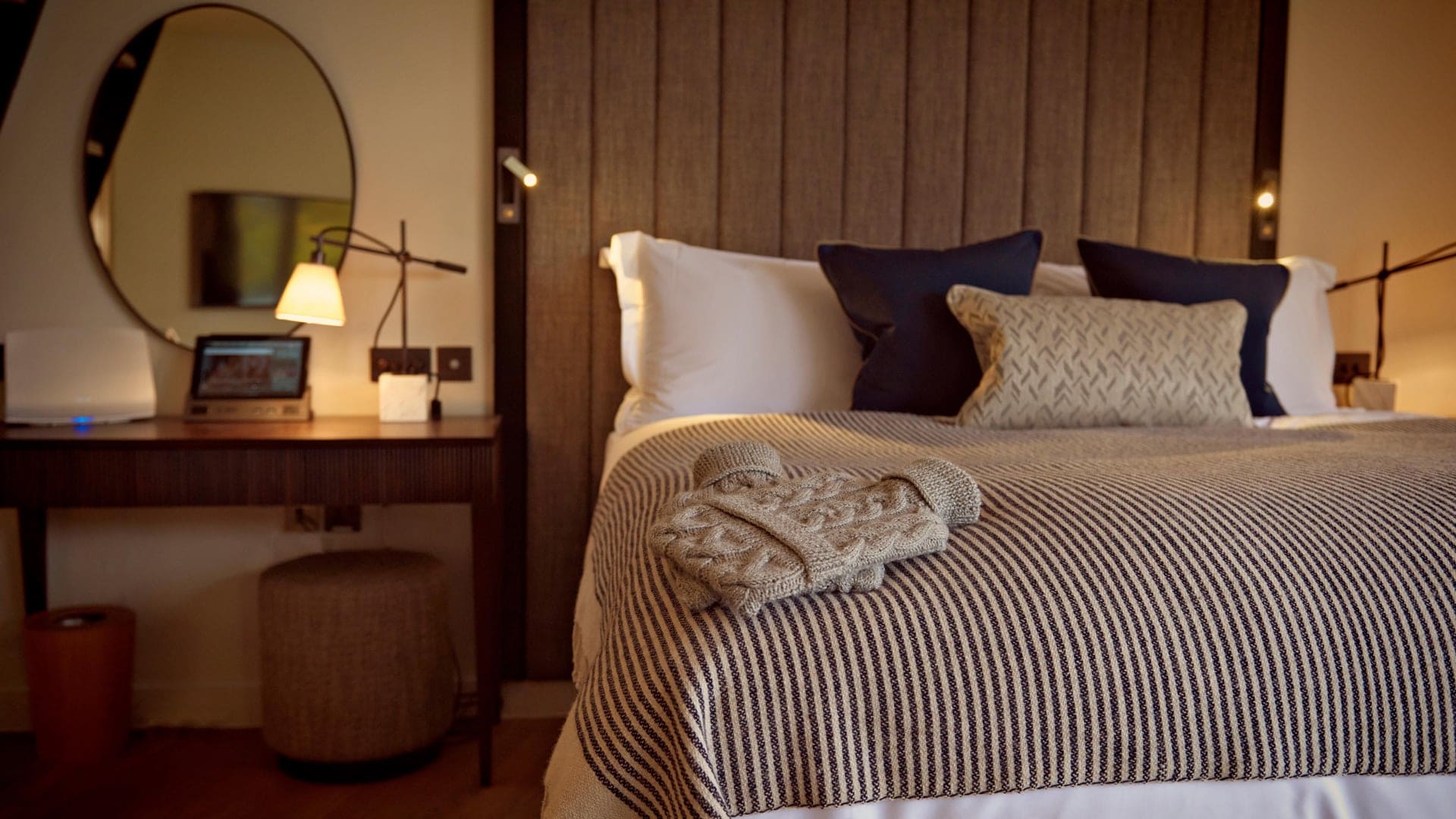 Hotel review Accommodation' - Chewton Glen Hotel - 11