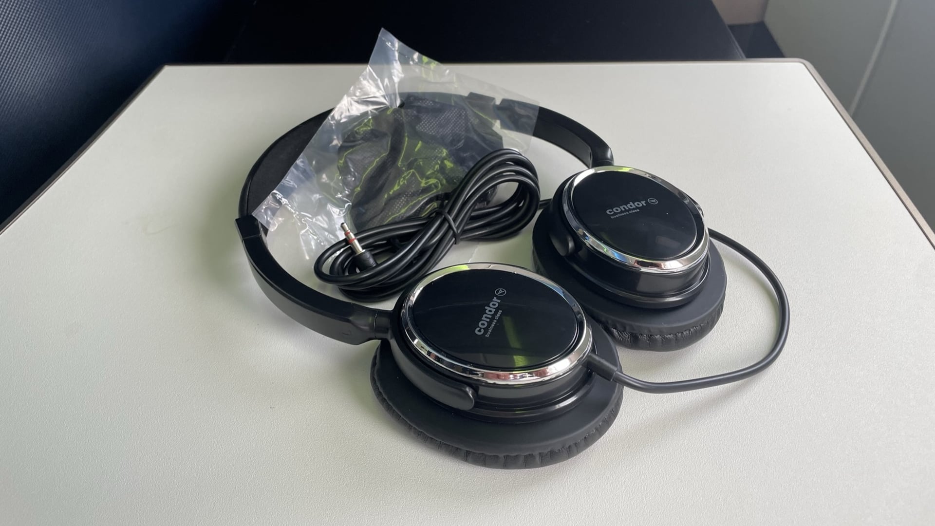 Airline review Entertainment - Condor - 2