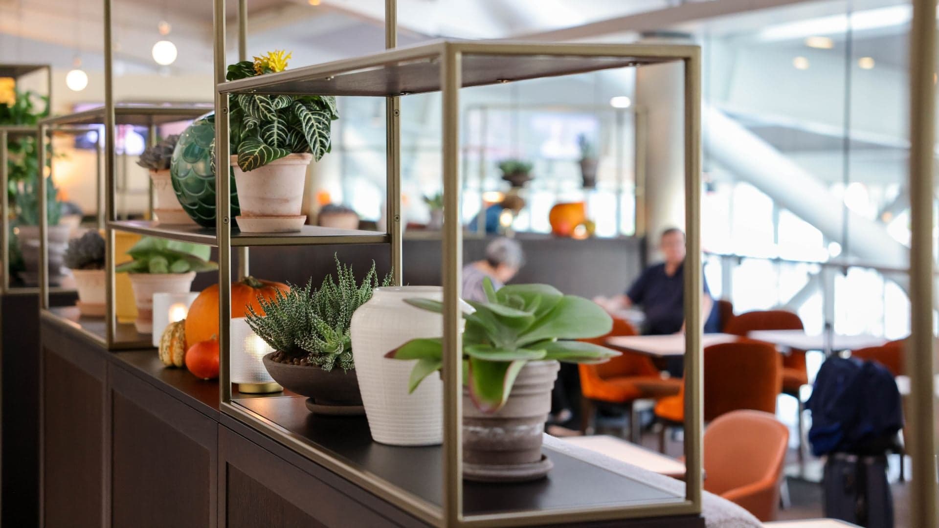 Airlines News - BA completes Heathrow T5 B-Gate lounge refurbishment