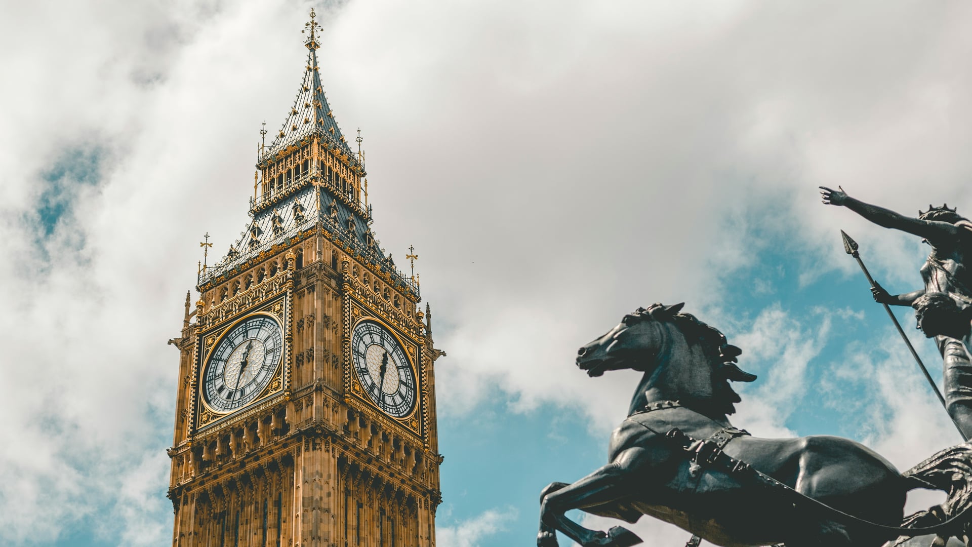 Hotel review Location' - Prince Akatoki London - 2