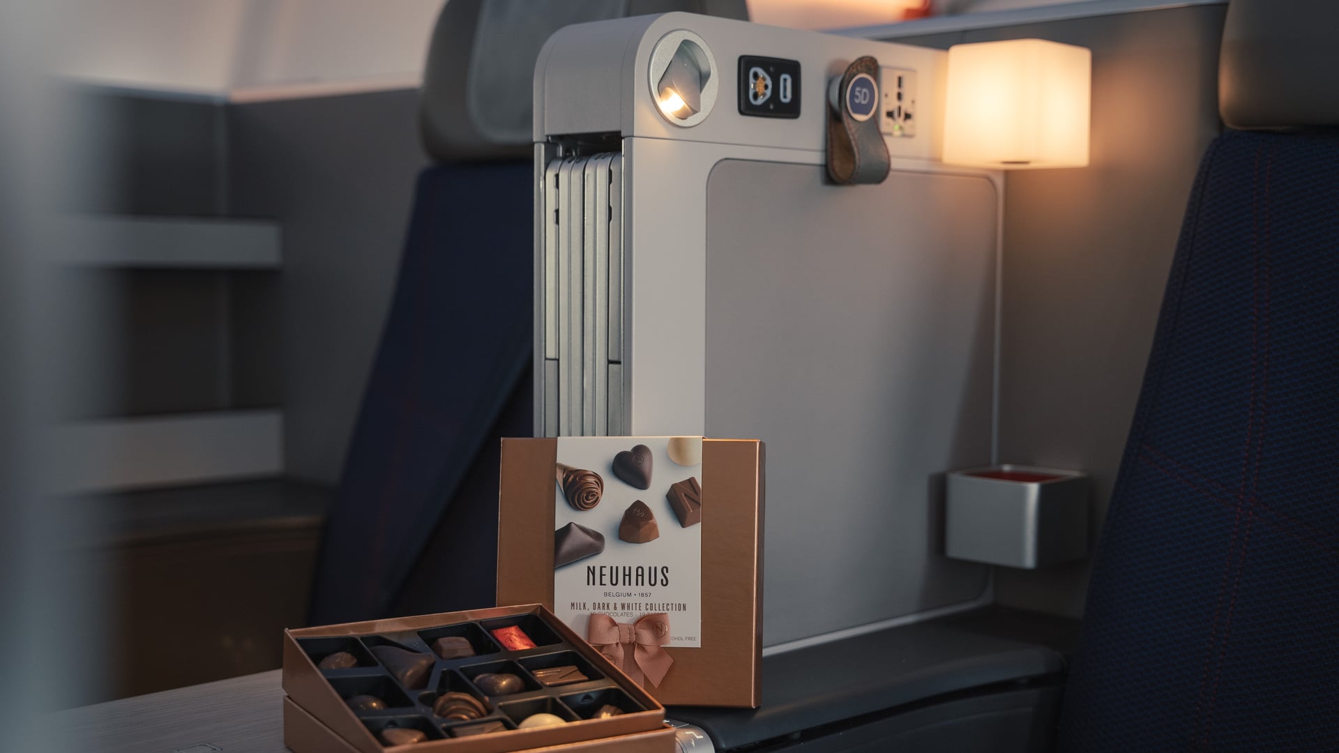 Airlines News - Brussels Airlines - new menus & Neuhaus chocolate returns