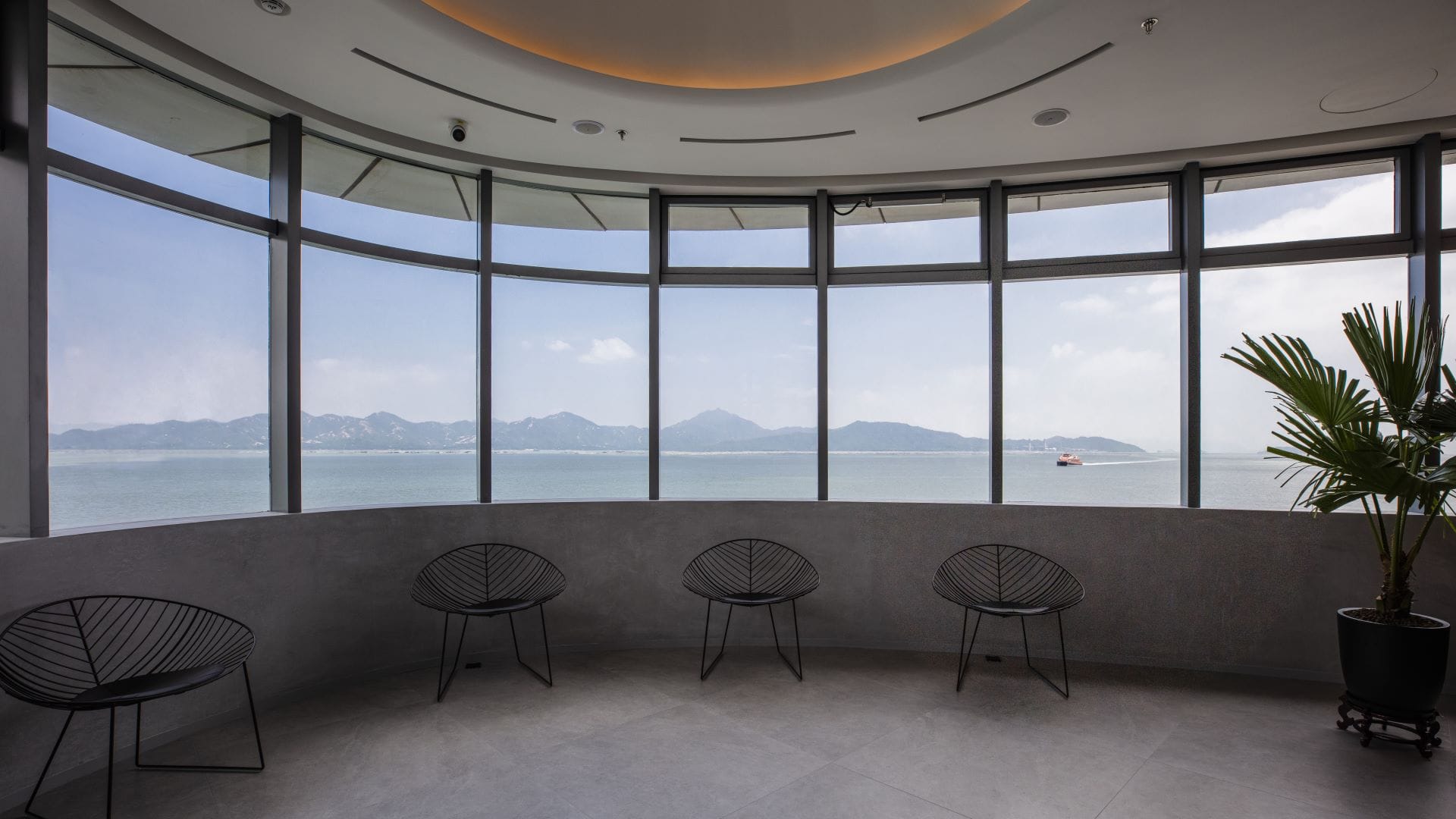 Airlines News - Cathay Pacific open first ferry lounge in Shenzhen