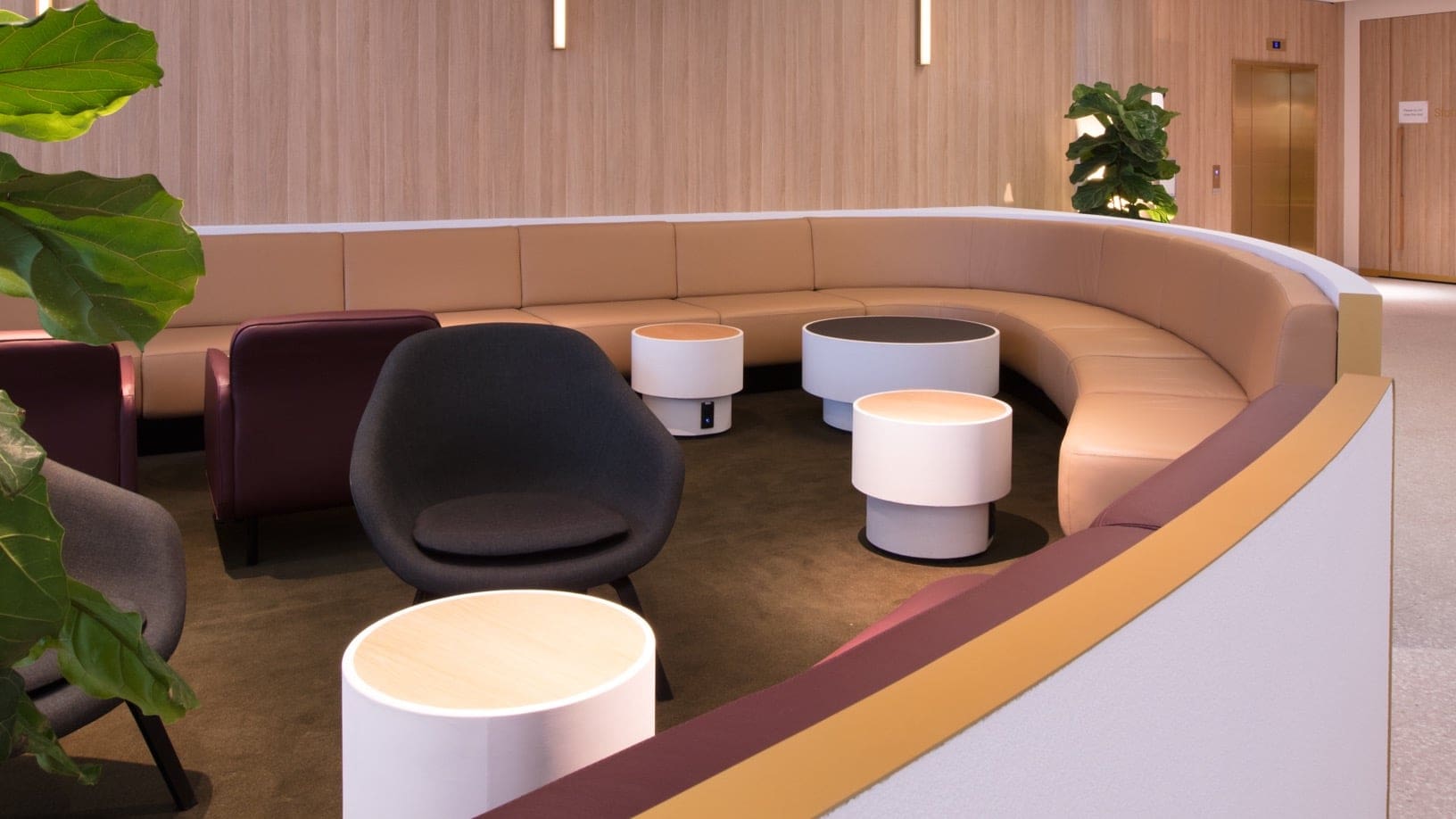 Airline review Airport experience - Qantas - 2