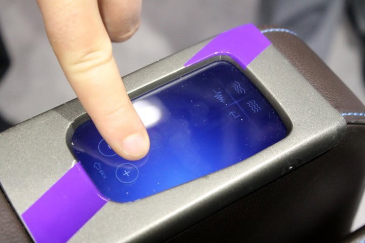 Check out Thales’ new Immersive Seat - We test the aviation-world's most advanced aircraft seat - Fully-flat seat, with a screen that adapts