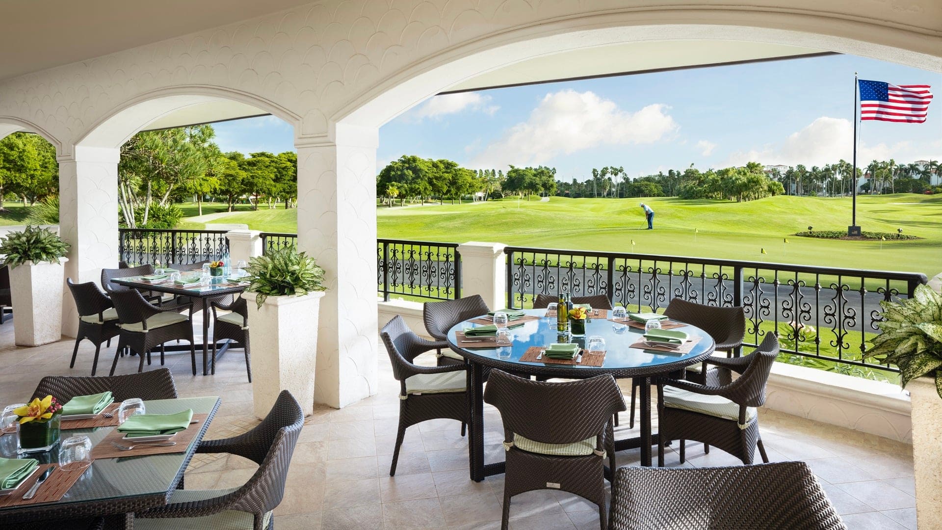 Hotel review Restaurants & Bars' - Fisher Island Club and Hotel - 7