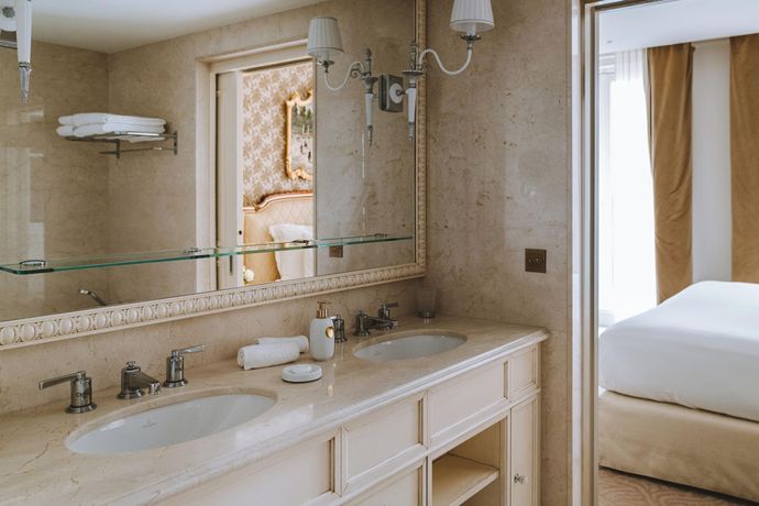 Verified hotel review - Splendide Royal Paris - 27