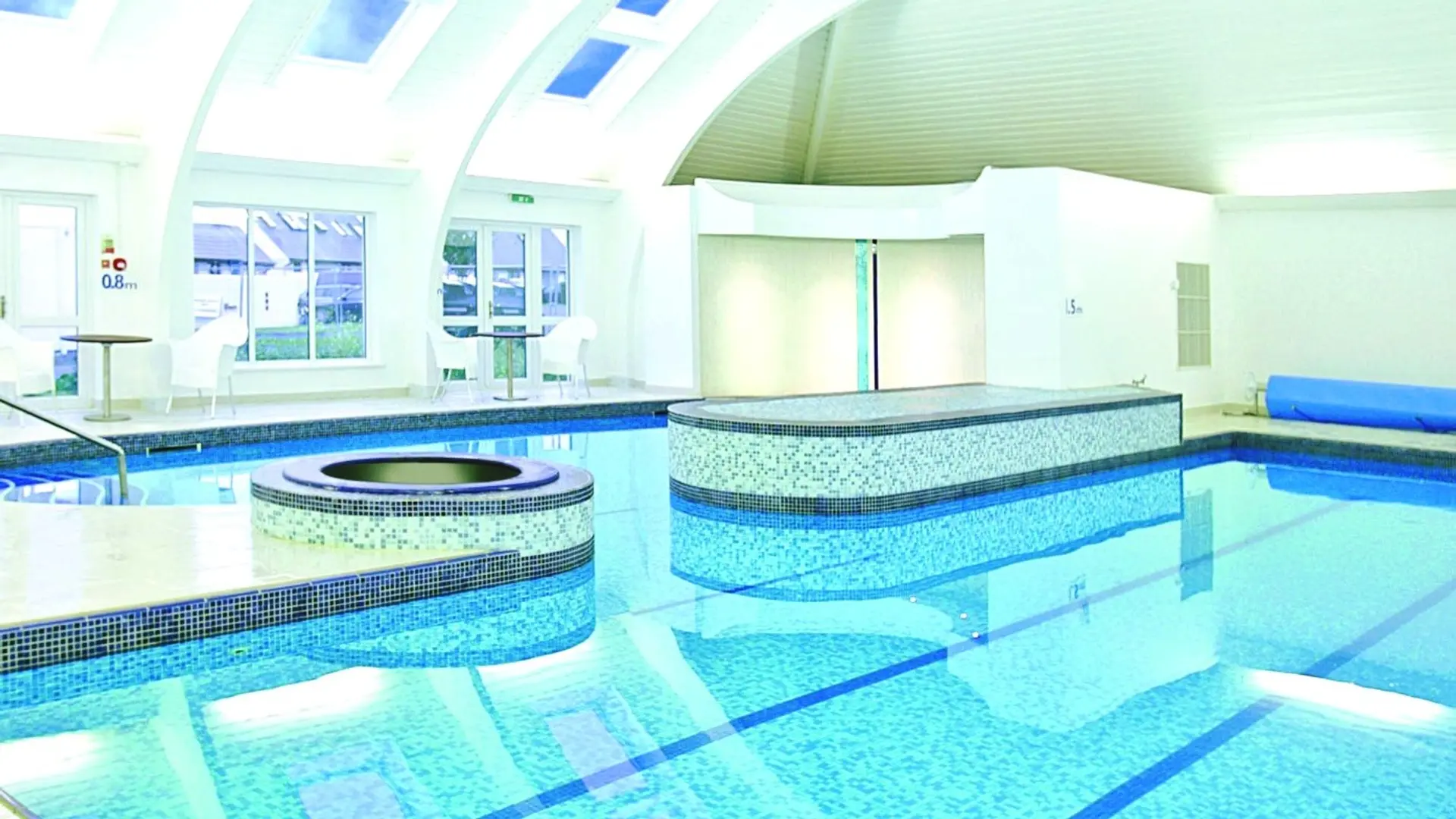 Hotel review Service & Facilities' - St Moritz Hotel & Cowshed Spa - 4