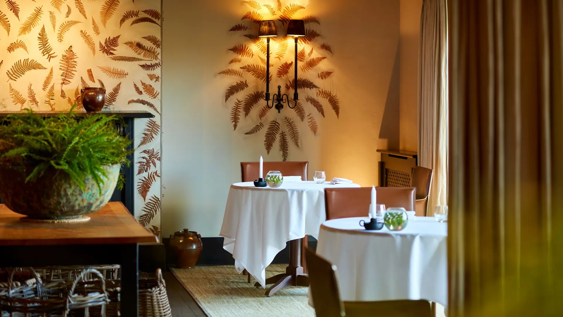 Hotel review Restaurants & Bars' - Grove of Narberth - 0