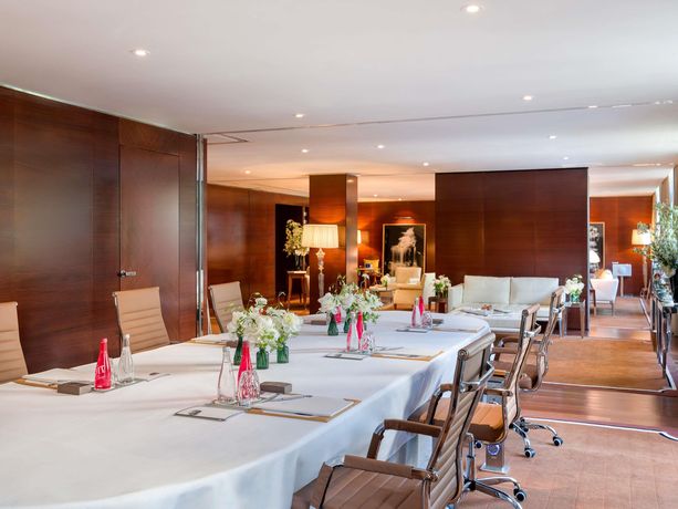 Verified hotel review - Hôtel Le Royal Monceau Raffles Paris - 52