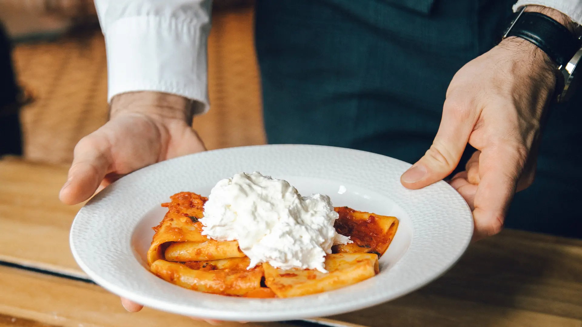 Review of The Hari - London - 16