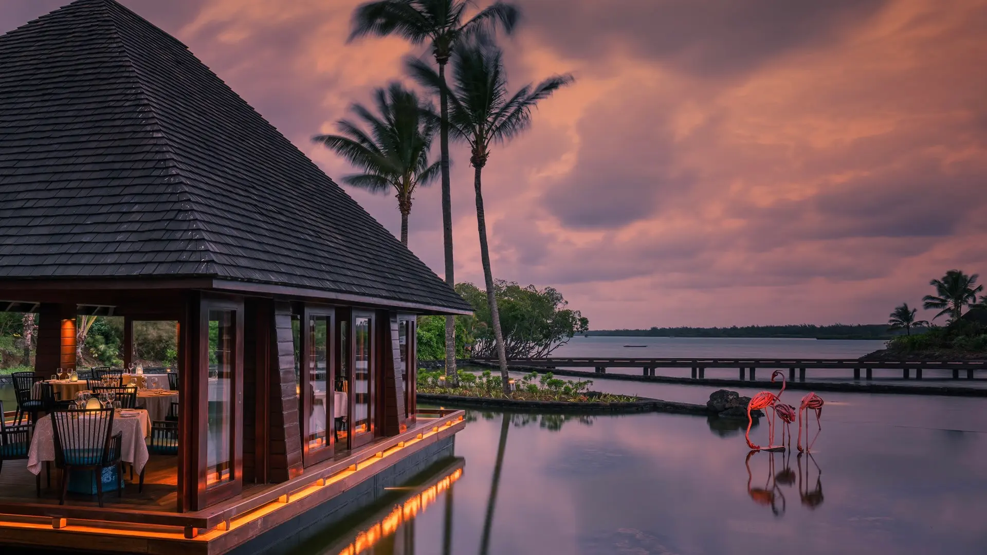 Hotel review Restaurants & Bars' - Four Seasons Resort Mauritius at Anahita - 2