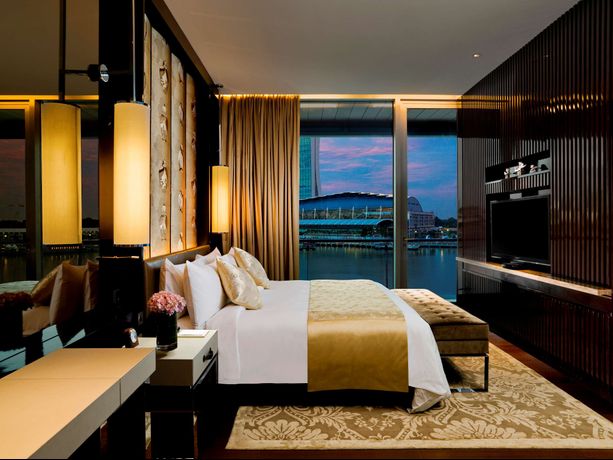 Verified hotel review - The Fullerton Bay Hotel Singapore - 1
