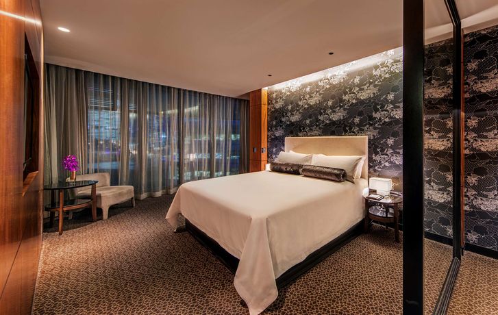 The Darling at The Star - 53