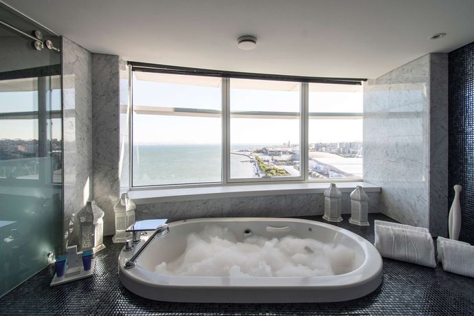 MYRIAD by SANA Hotels - 39