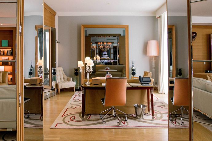 Verified hotel review - Hôtel Le Royal Monceau Raffles Paris - 54