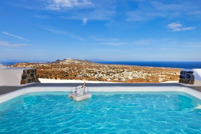 Verified hotel review - Carpe Diem Santorini Small Luxury Hotels of the World - 4