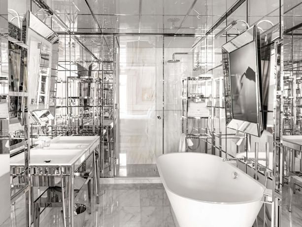 Verified hotel review - Hôtel Le Royal Monceau Raffles Paris - 8