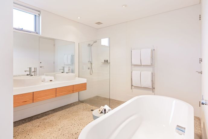 Verified hotel review - Smiths Beach Resort - 48