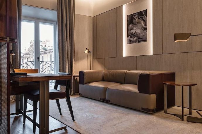 Verified hotel review - Fendi Private Suites - 21