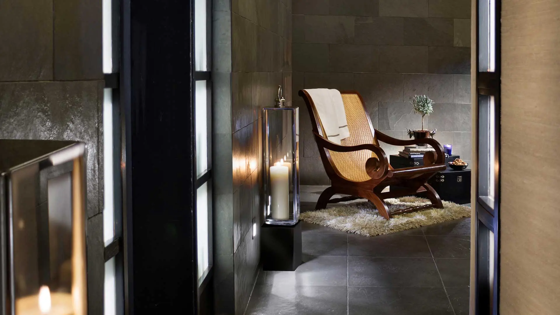 Hotel review Service & Facilities' - Rosewood London - 1