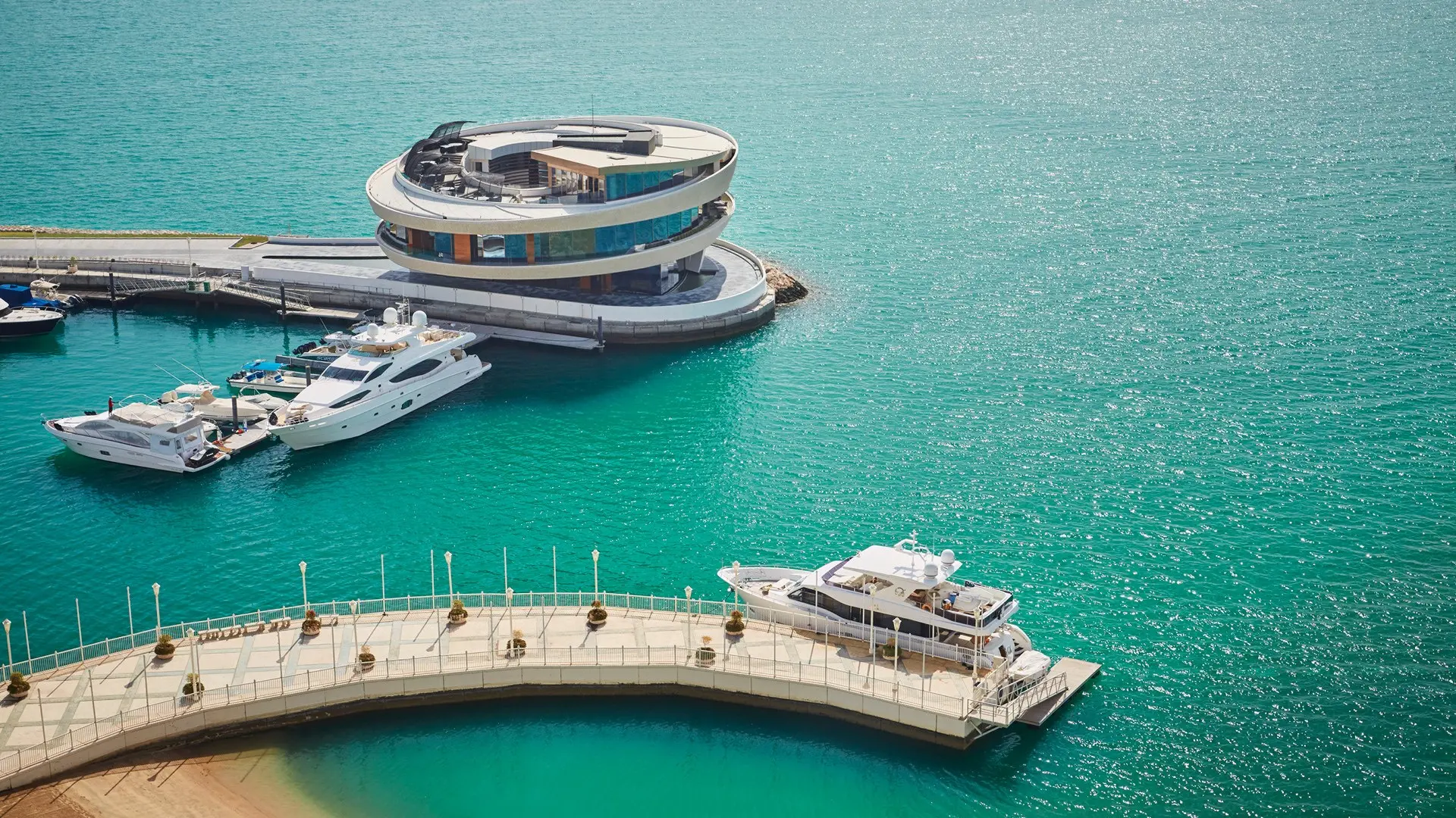 Hotel review Location' - Four Seasons Hotel Doha - 1