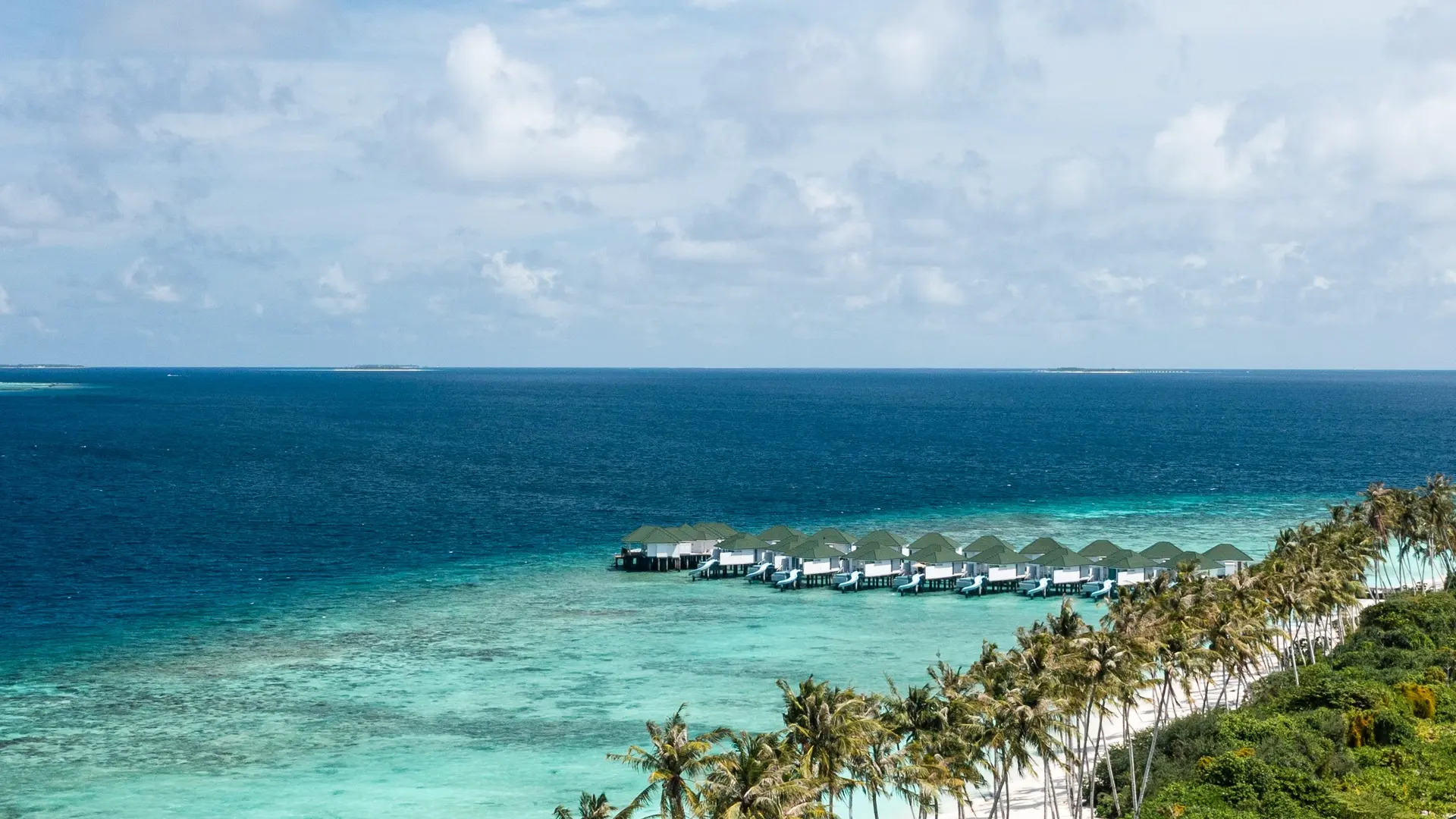 Hotel review Location' - Siyam World Maldives - 2