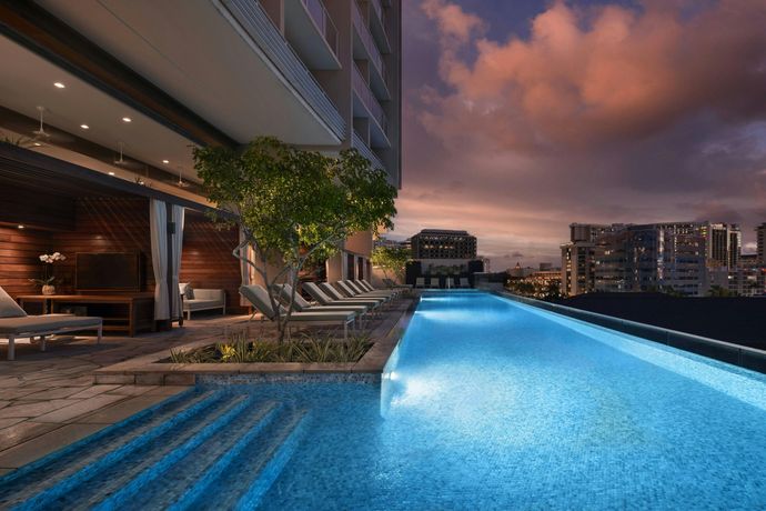 Verified hotel review - The Ritz-Carlton Residences Waikiki Beach Hotel - 5