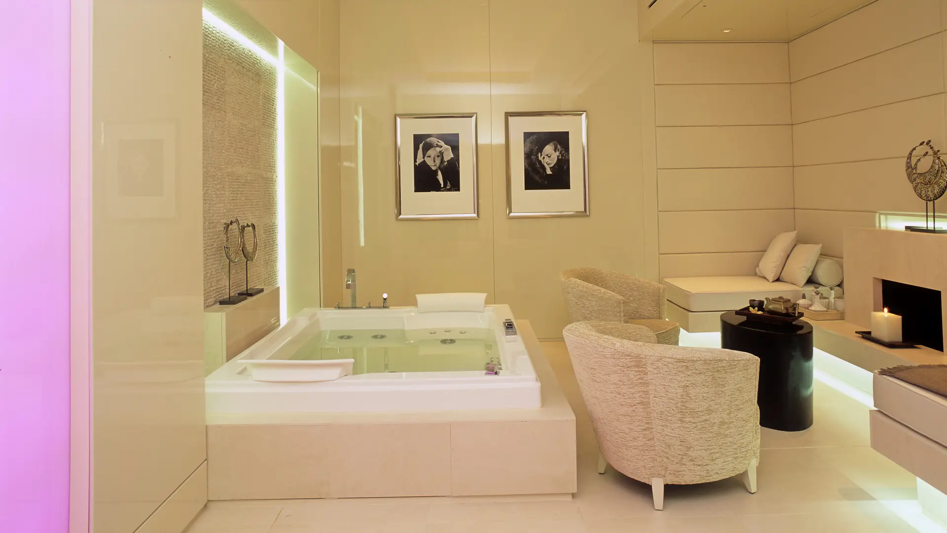 Hotel review Service & Facilities' - Hotel Adlon Kempinski Berlin - 1