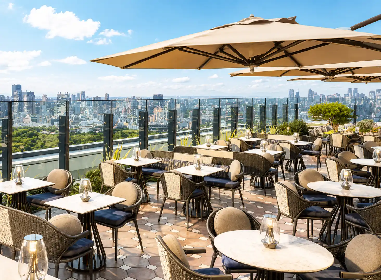 Four Seasons Hotel Tokyo at Otemachi - Direct Versus Agoda - 3